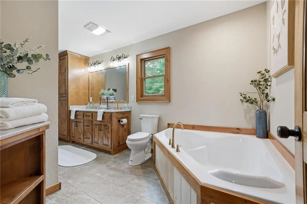 4687 Murphy Highway Mineral Bluff, GA 30559