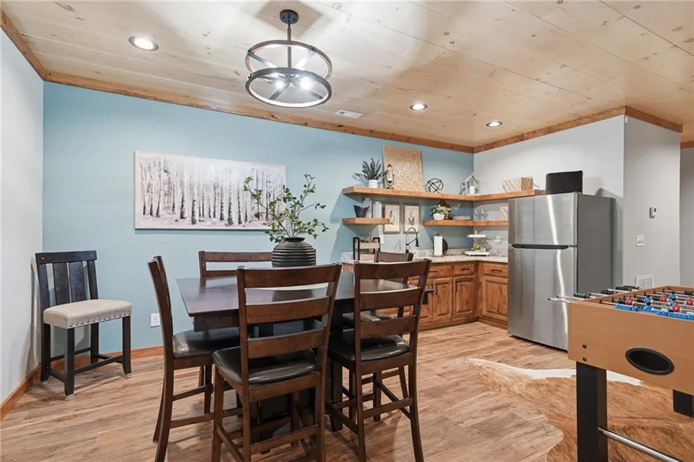 4687 Murphy Highway Mineral Bluff, GA 30559