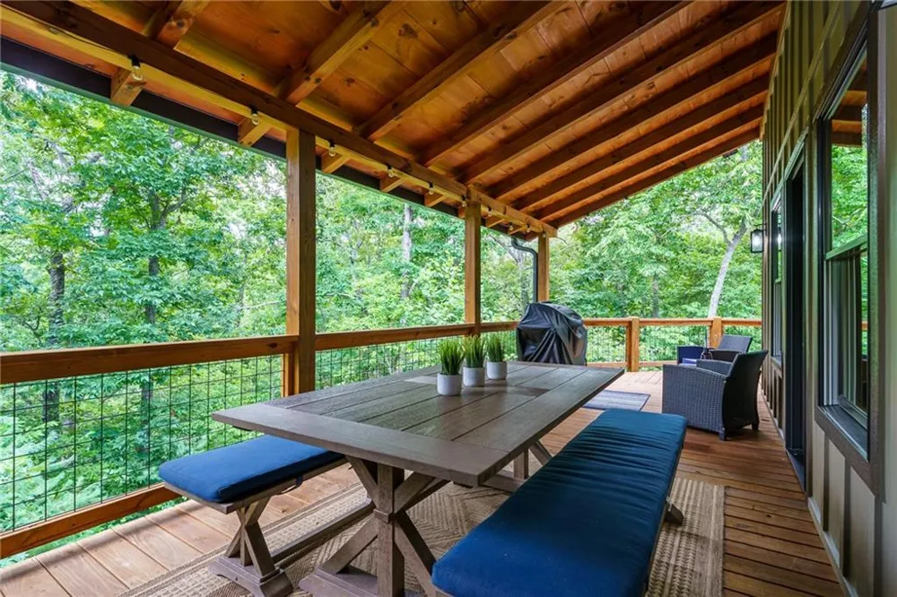 4687 Murphy Highway Mineral Bluff, GA 30559