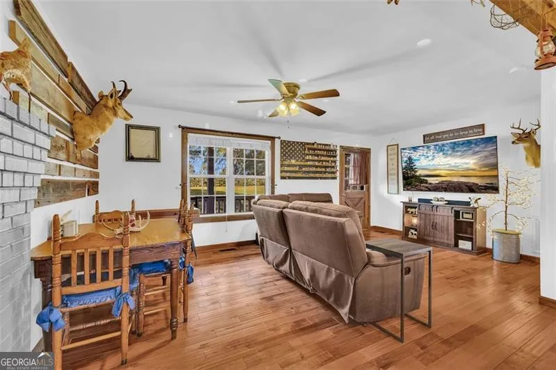 340 TOM BELL RD Milner, GA 30257