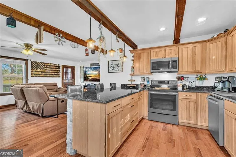 340 TOM BELL RD Milner, GA 30257
