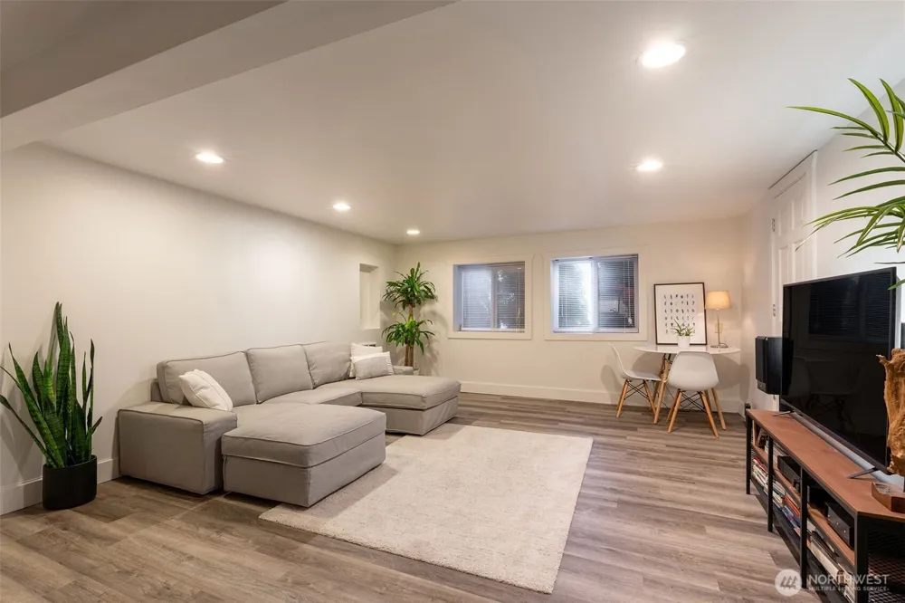 12840 Renton Avenue S #lower Seattle, WA 98178