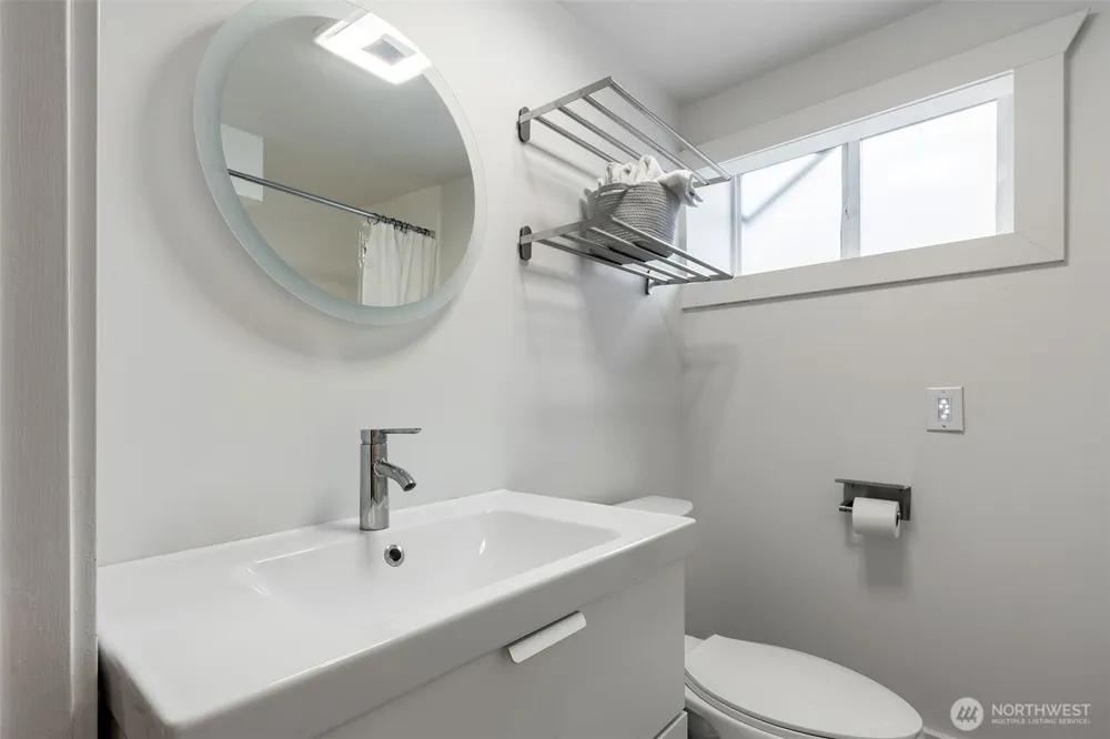 12840 Renton Avenue S #lower Seattle, WA 98178