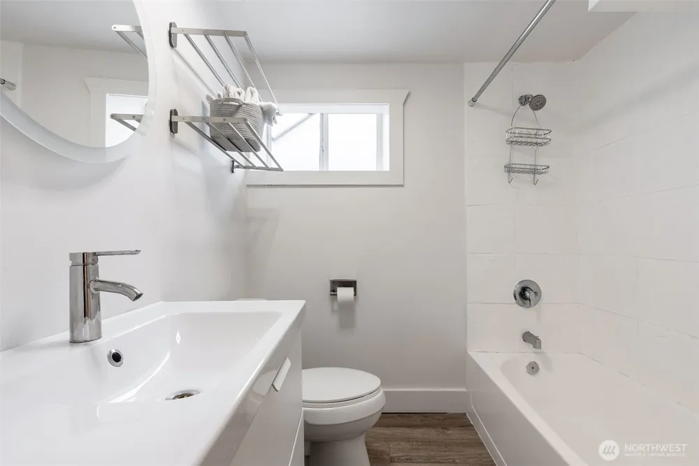 12840 Renton Avenue S #lower Seattle, WA 98178