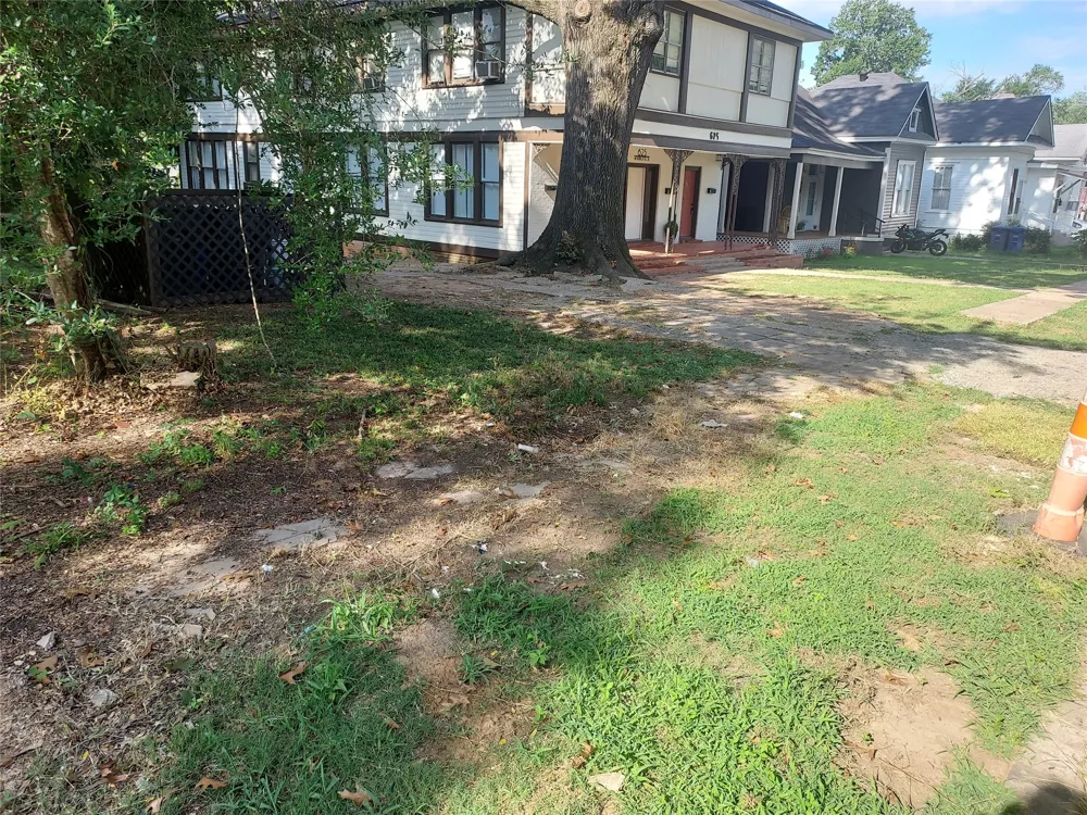 621 Wyandotte Street Shreveport, LA 71101