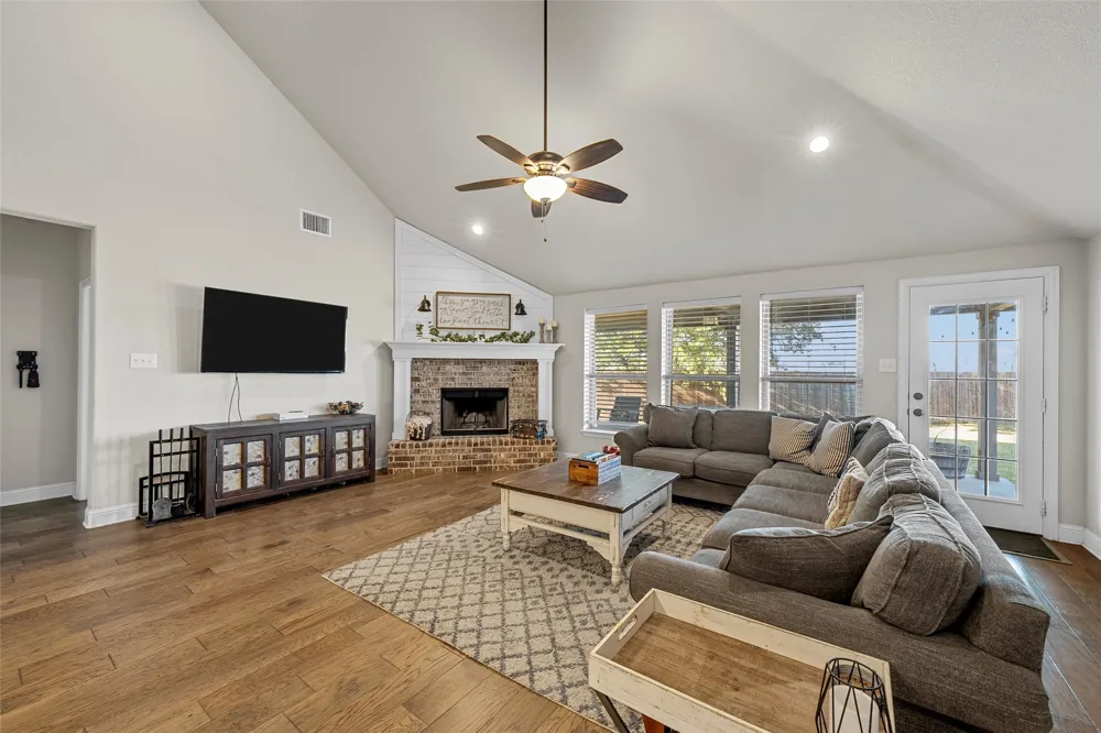 903 Dublin Court McGregor, TX 76657