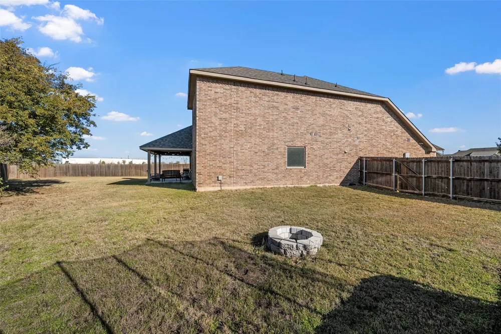903 Dublin Court McGregor, TX 76657