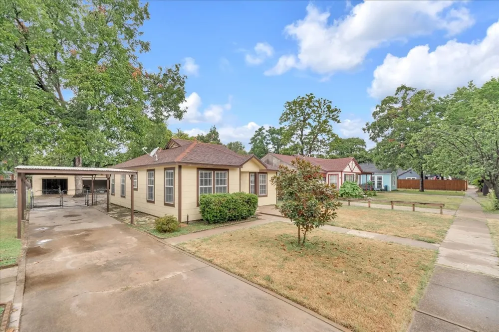 1113 Hudgins Avenue Fort Worth, TX 76111