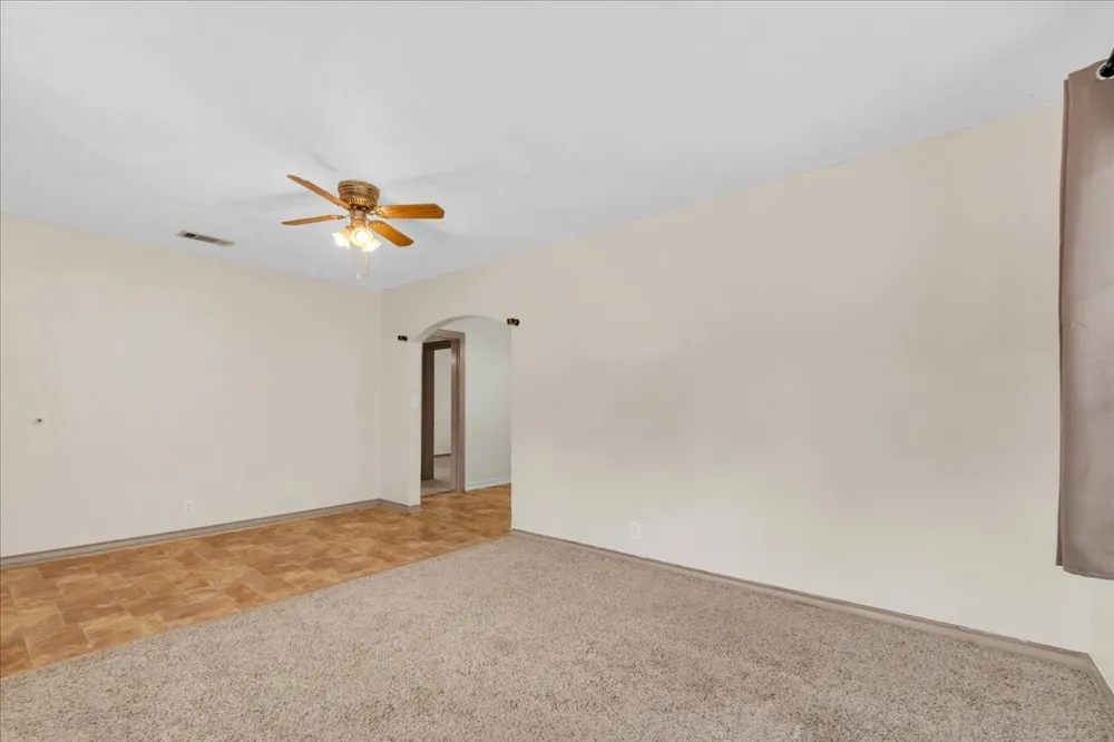 1113 Hudgins Avenue Fort Worth, TX 76111