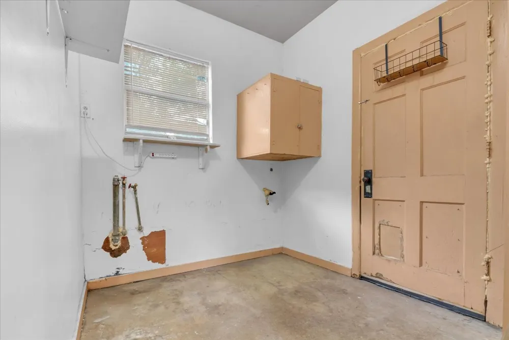 1113 Hudgins Avenue Fort Worth, TX 76111