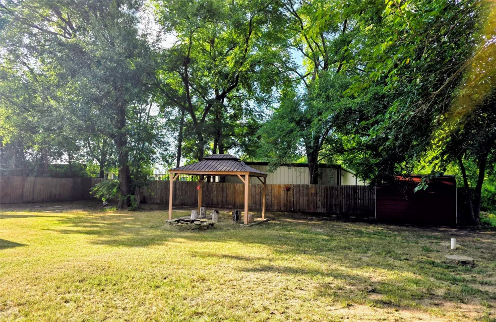 710 County Road 2298 Mineola, TX 75773