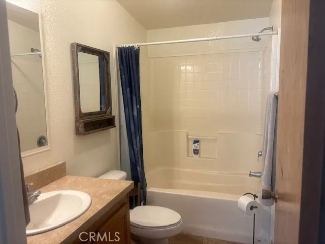 16192 27th Clearlake, CA 95422