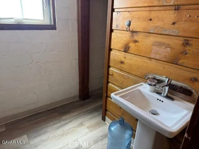 2069 Inyo Mojave, CA 93501
