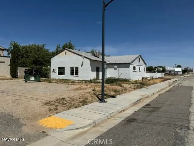 2069 Inyo Mojave, CA 93501