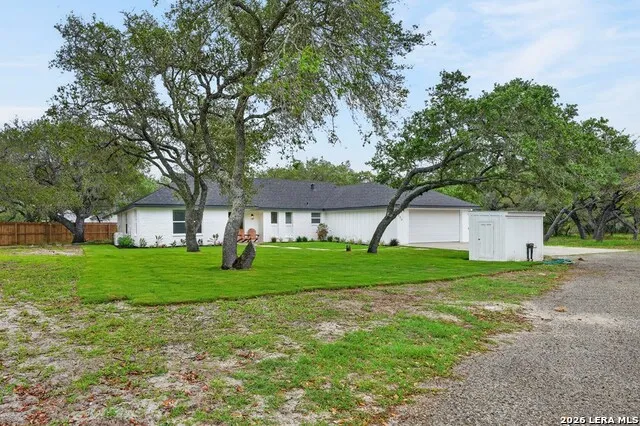 150 Wishert Rd Rockport, TX 78382