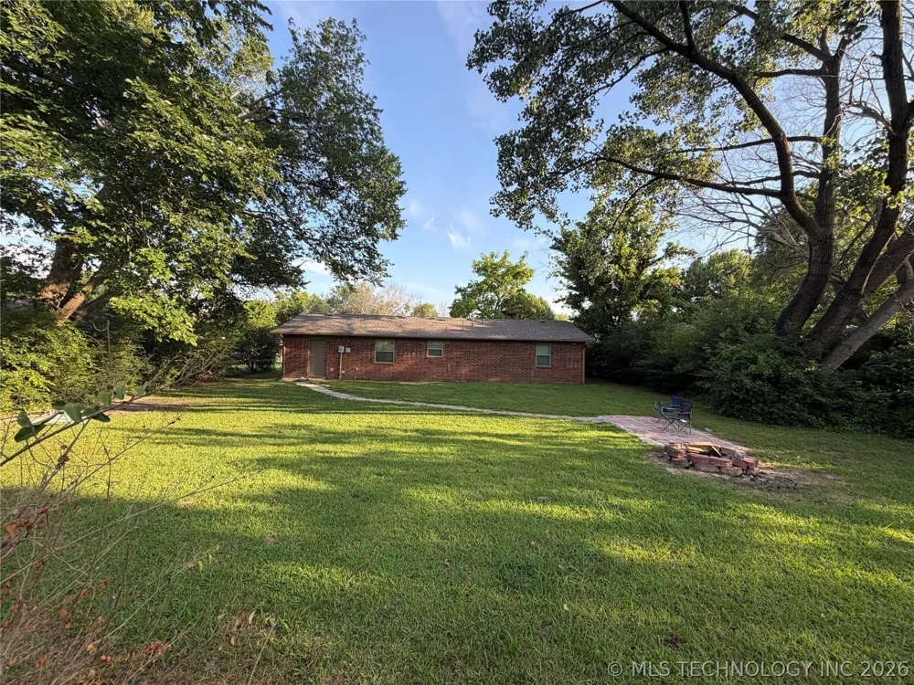 501 W Creek Drive Okmulgee, OK 74447