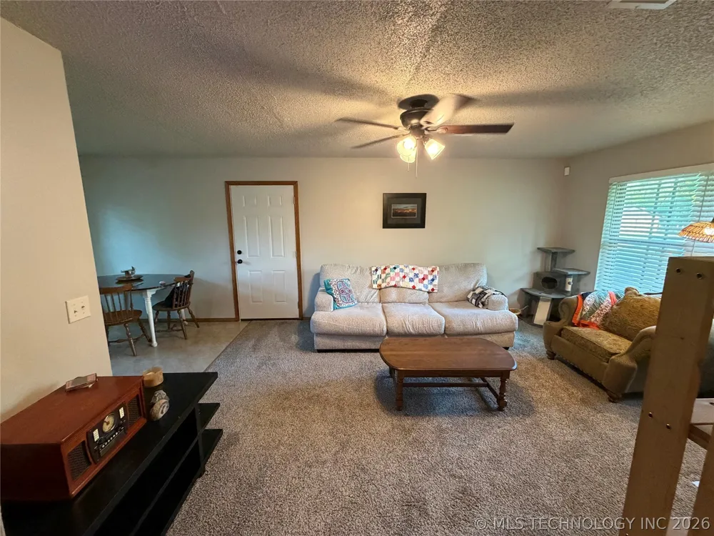 501 W Creek Drive Okmulgee, OK 74447