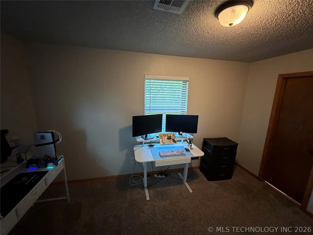 501 W Creek Drive Okmulgee, OK 74447