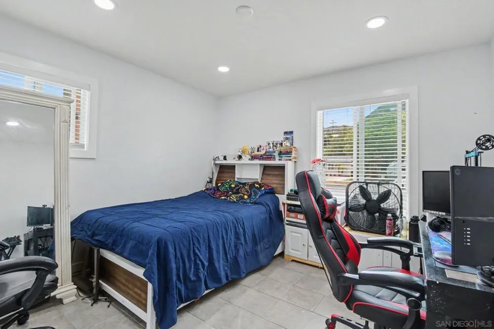 8032 Poplin Drive Santee, CA 92071