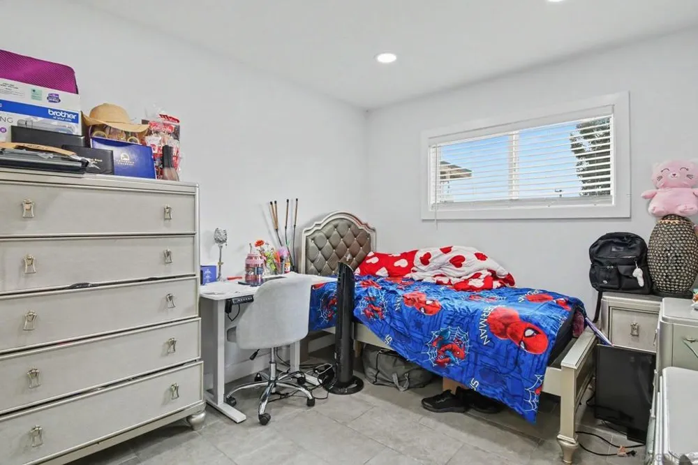 8032 Poplin Drive Santee, CA 92071