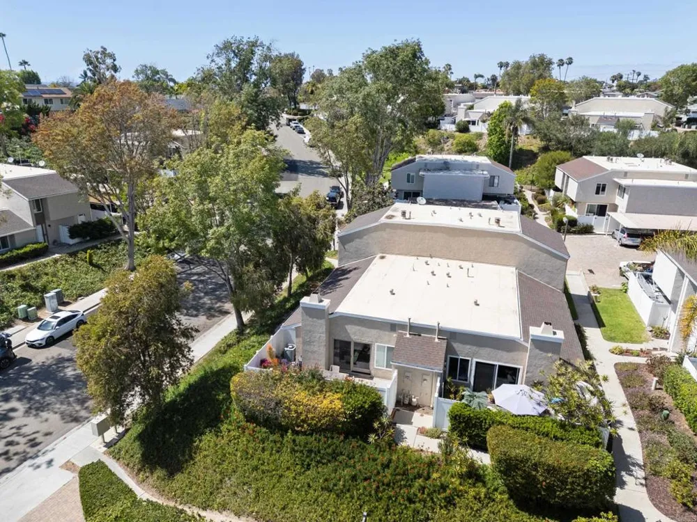 1245 Evergreen Drive Cardiff by the Sea, CA 92007
