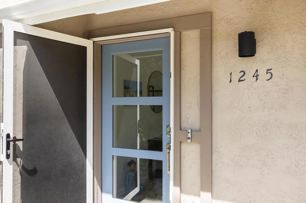 1245 Evergreen Drive Cardiff by the Sea, CA 92007
