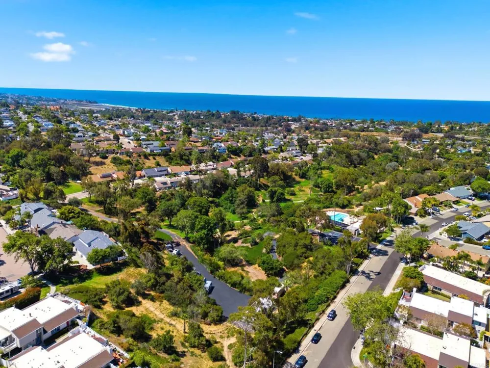 1245 Evergreen Drive Cardiff by the Sea, CA 92007