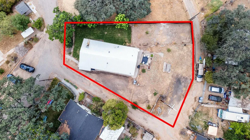 34633 Robles Road Auberry, CA 93602