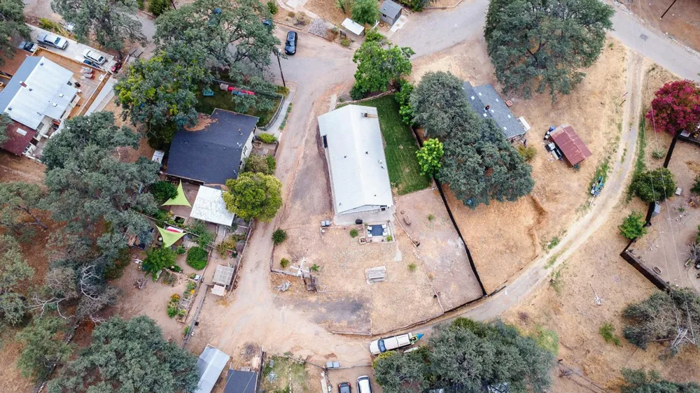 34633 Robles Road Auberry, CA 93602