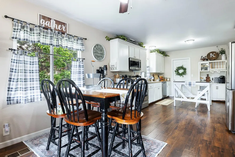 34633 Robles Road Auberry, CA 93602