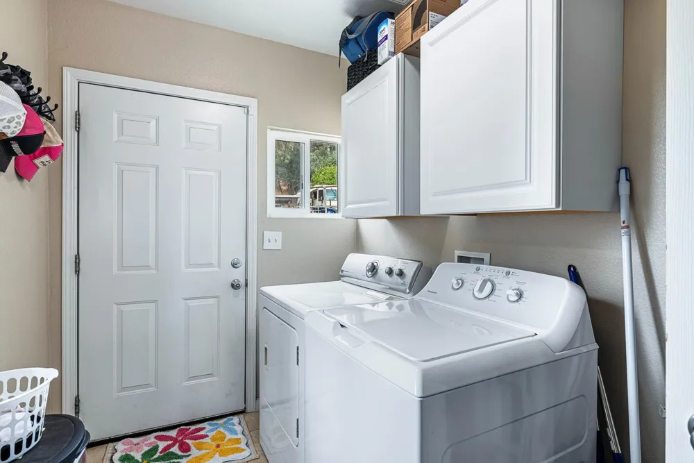 34633 Robles Road Auberry, CA 93602
