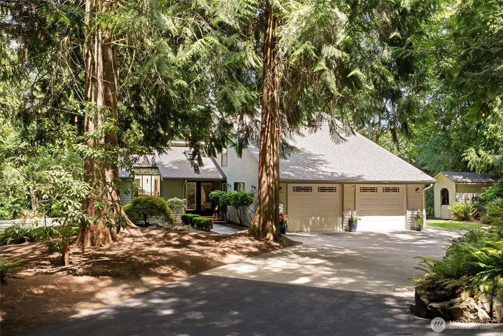 28536 NE Tolt Hill Road Carnation, WA 98014