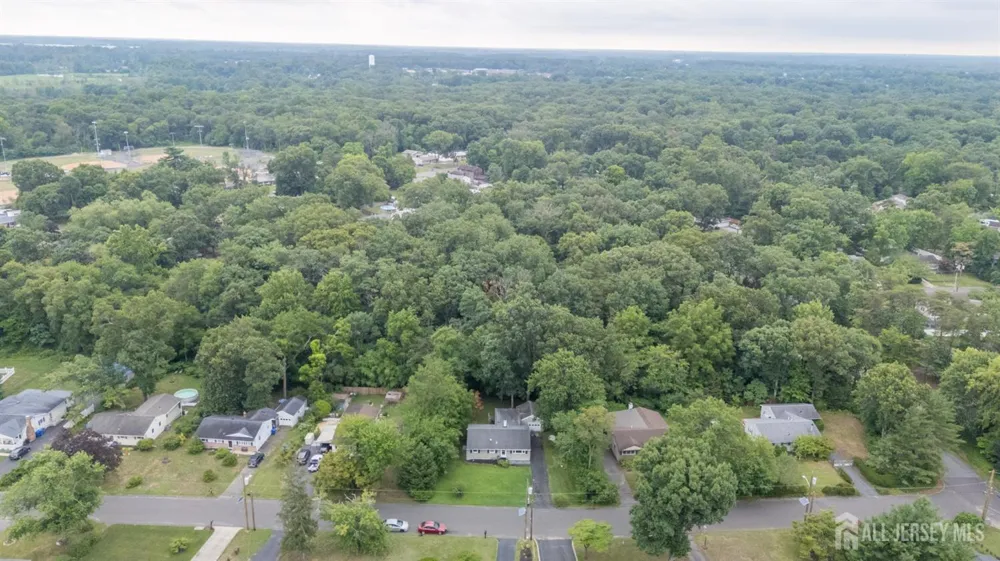 405 Magnolia Road Mount Laurel, NJ 08054