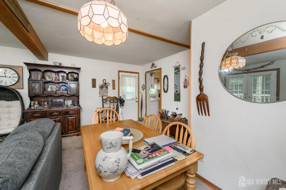 405 Magnolia Road Mount Laurel, NJ 08054