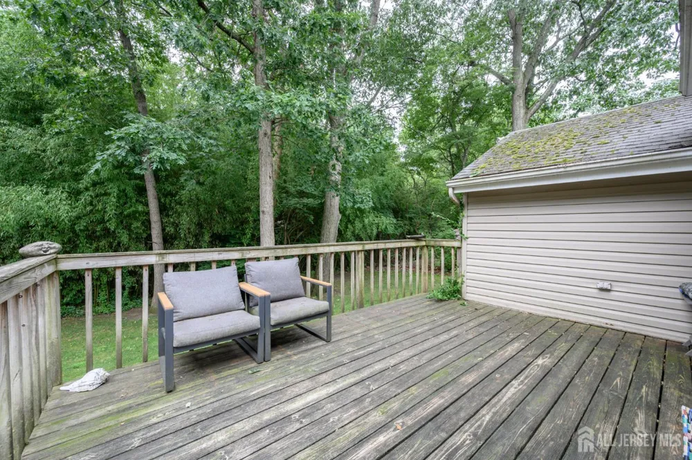 405 Magnolia Road Mount Laurel, NJ 08054