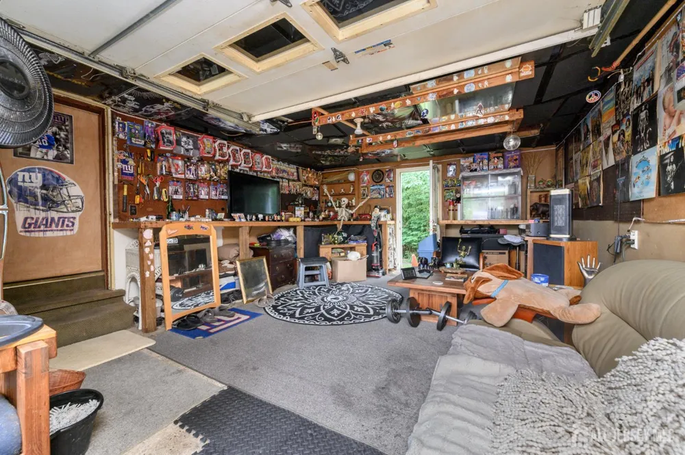 405 Magnolia Road Mount Laurel, NJ 08054