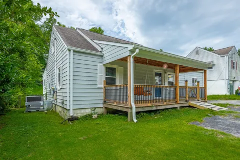 1712 John Ross Road