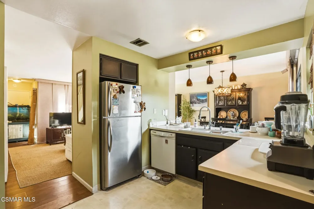 28638 Conejo View Drive Agoura Hills, CA 91301