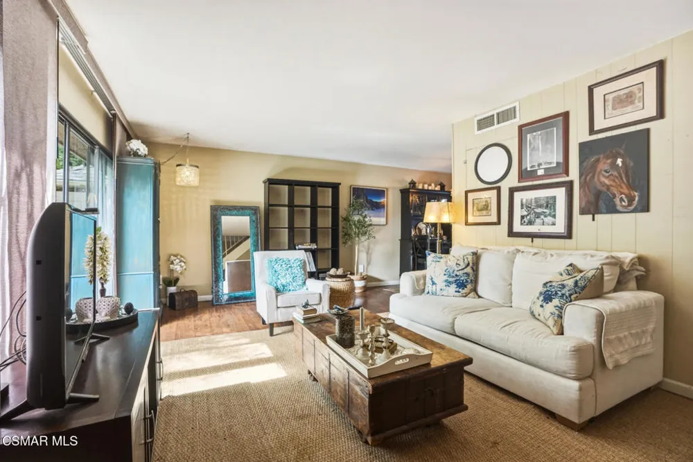 28638 Conejo View Drive Agoura Hills, CA 91301