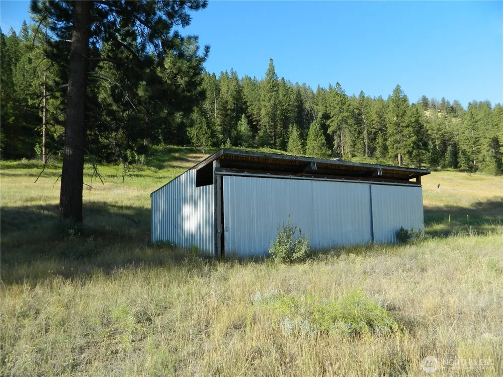 10 Sorona Way Tonasket, WA 98855