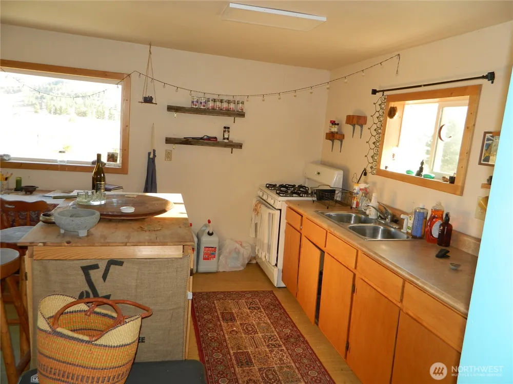 10 Sorona Way Tonasket, WA 98855