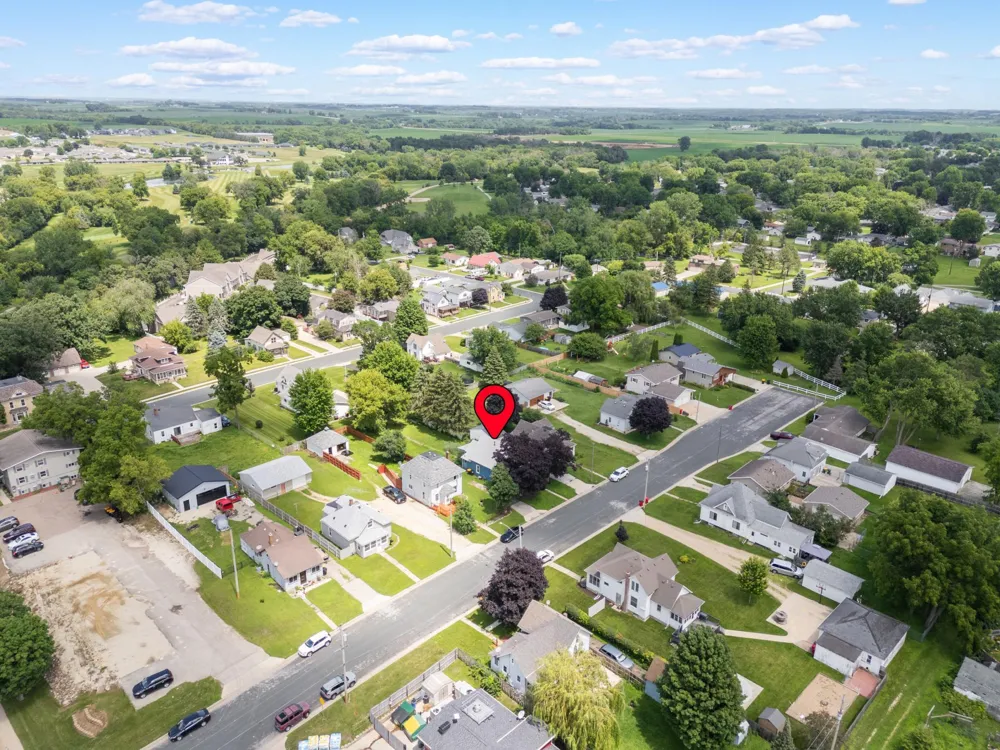 109 5th Street NE Stewartville, MN 55976