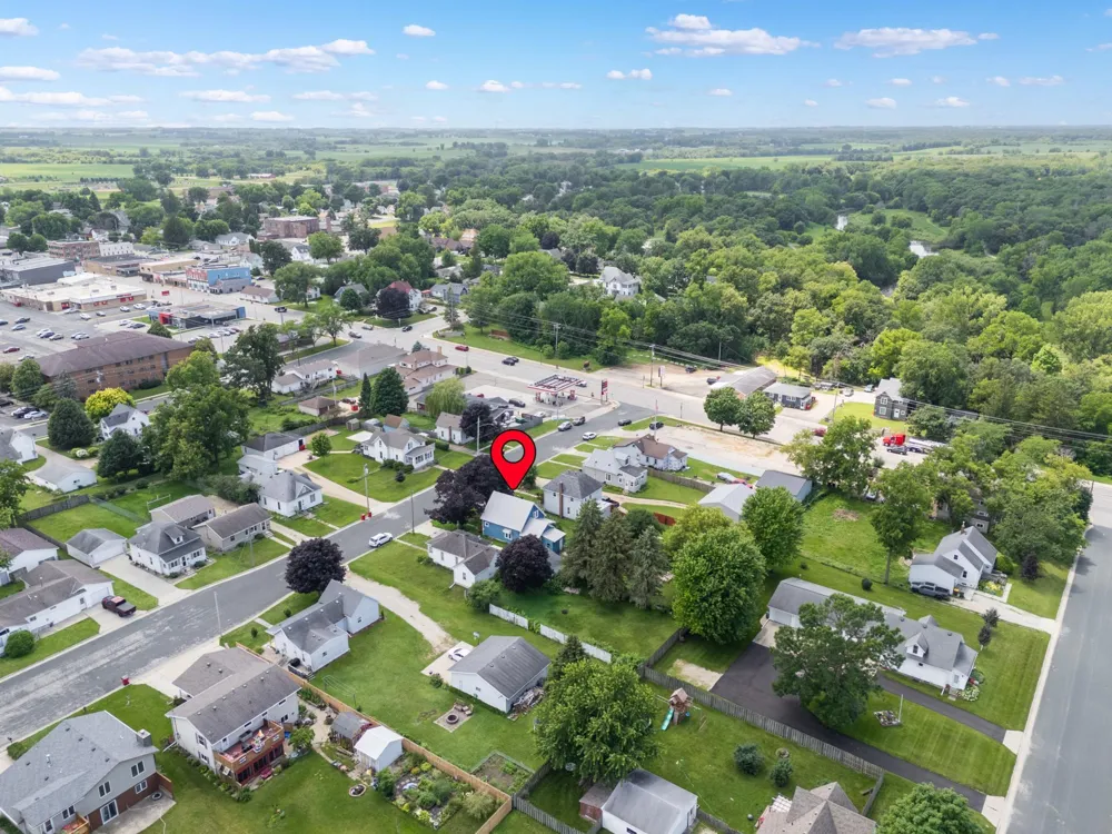 109 5th Street NE Stewartville, MN 55976