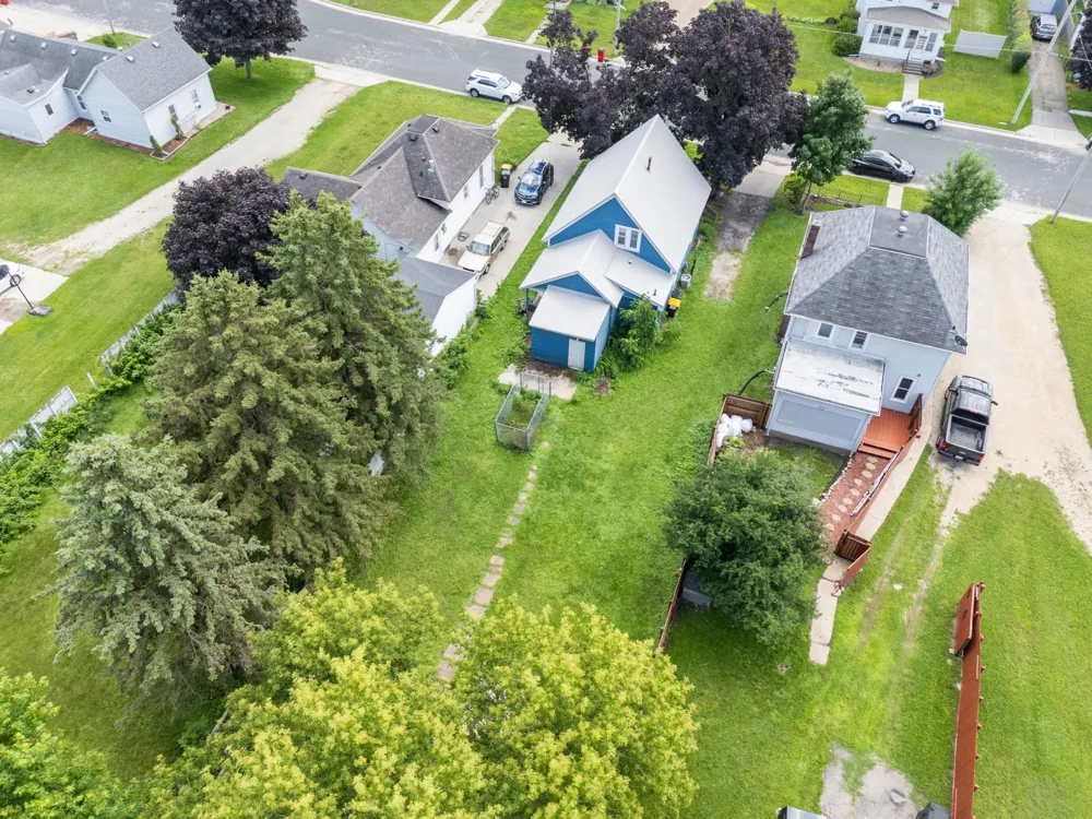 109 5th Street NE Stewartville, MN 55976
