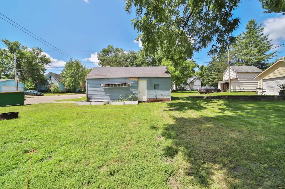 403 8th Street NE Staples, MN 56479