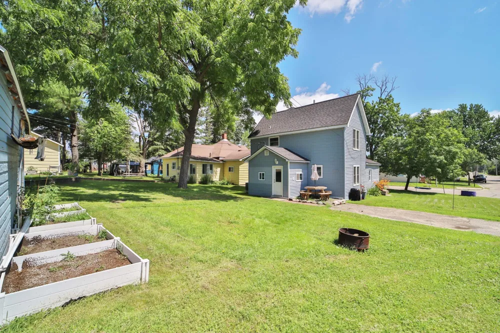403 8th Street NE Staples, MN 56479