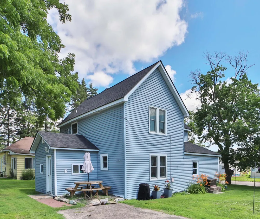 403 8th Street NE Staples, MN 56479
