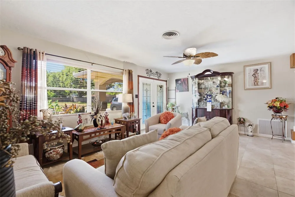701 58TH AVENUE S St Petersburg, FL 33705