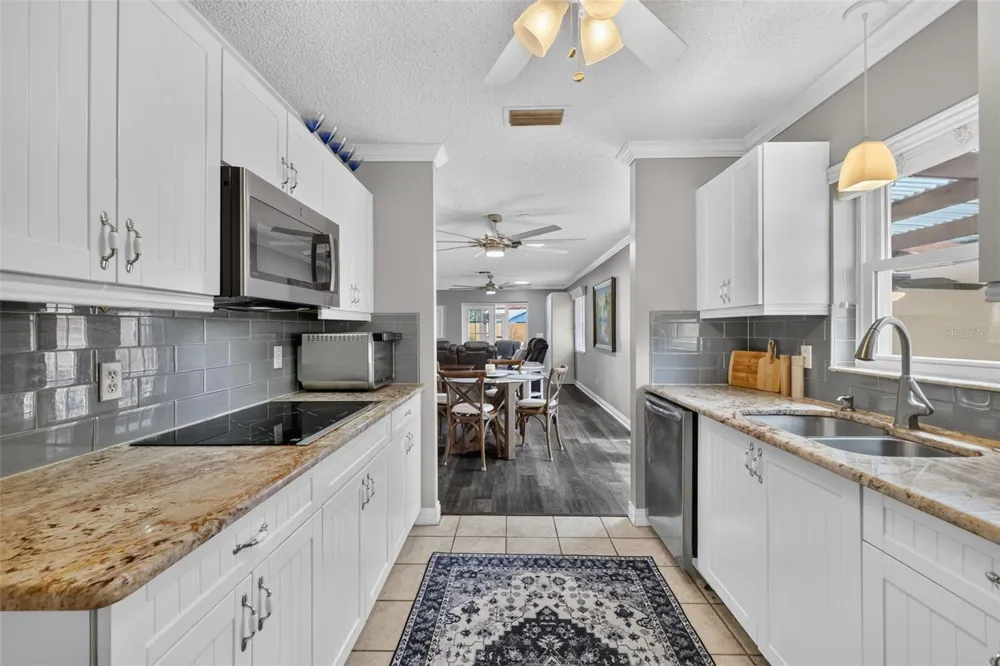 1004 LAREDO LANE Lady Lake, FL 32159