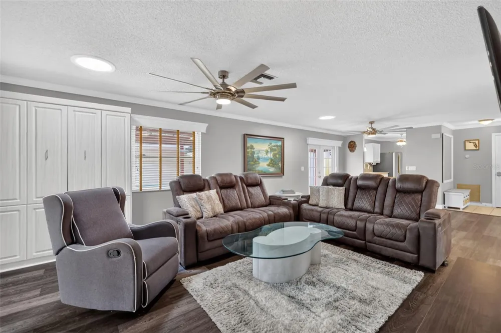 1004 LAREDO LANE Lady Lake, FL 32159